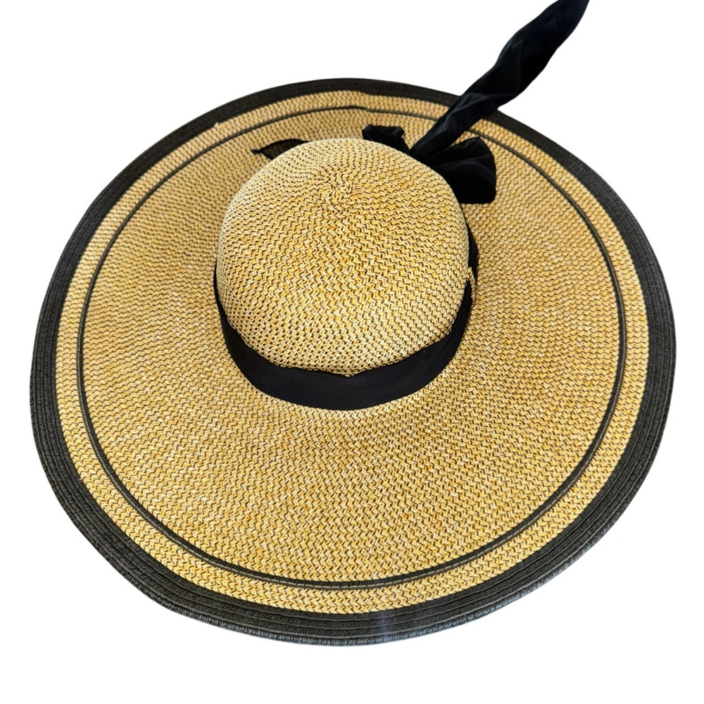Stylish Straw Sun Hat with Black Band